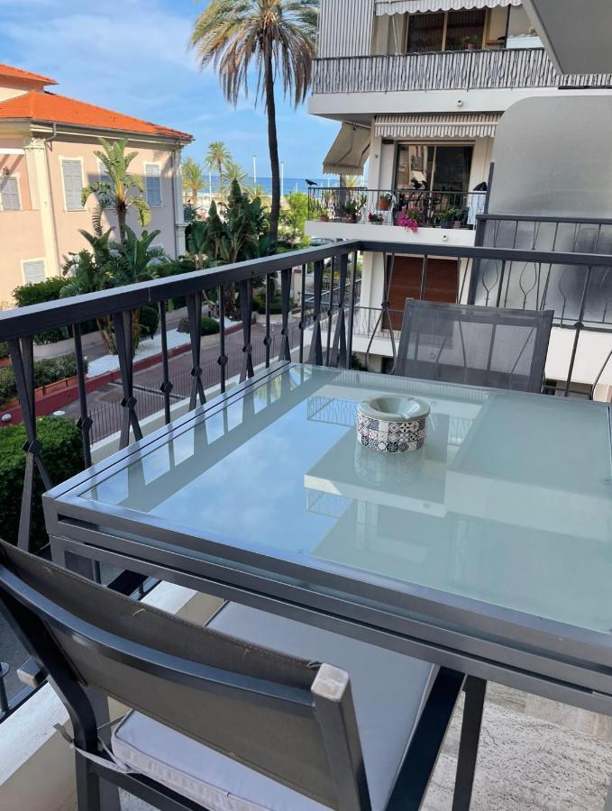 Studio 2 Pers , 40M2 En Bord De Mer Avec Vue Mer Menton Dış mekan fotoğraf